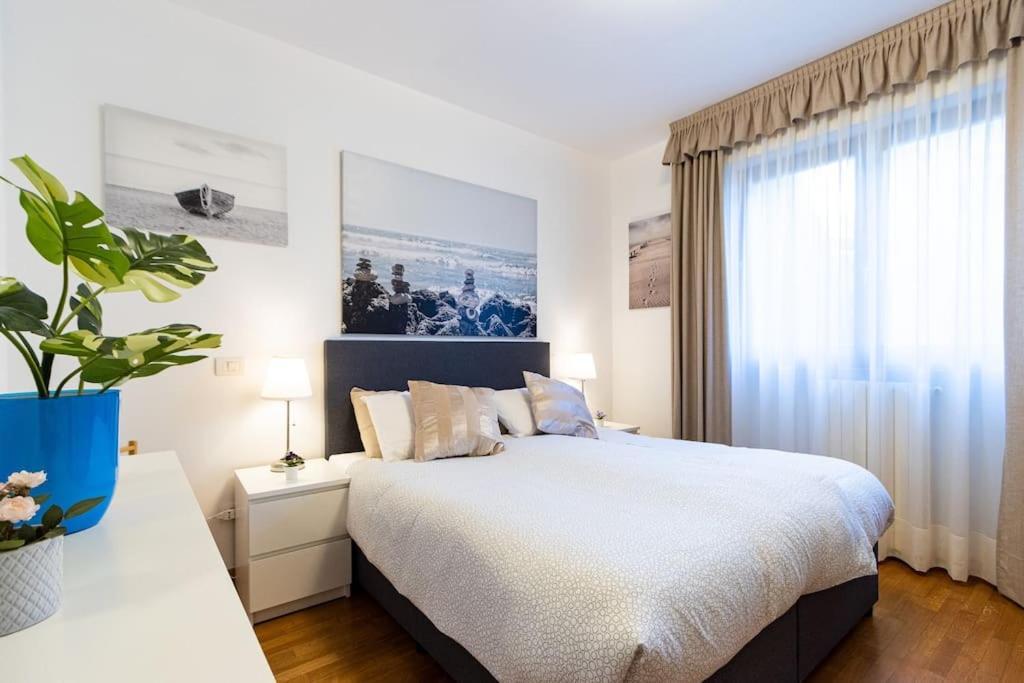 Wraparound Lake Views Bellavista Residence Campione dʼItalia Exterior foto